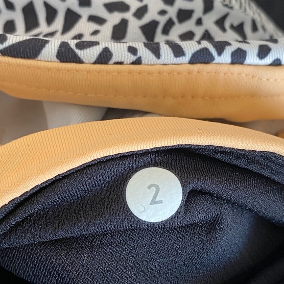 Lululemon Inspire Tight II Mesh Miss Mosaic white black 2 - Picture 7 of 13